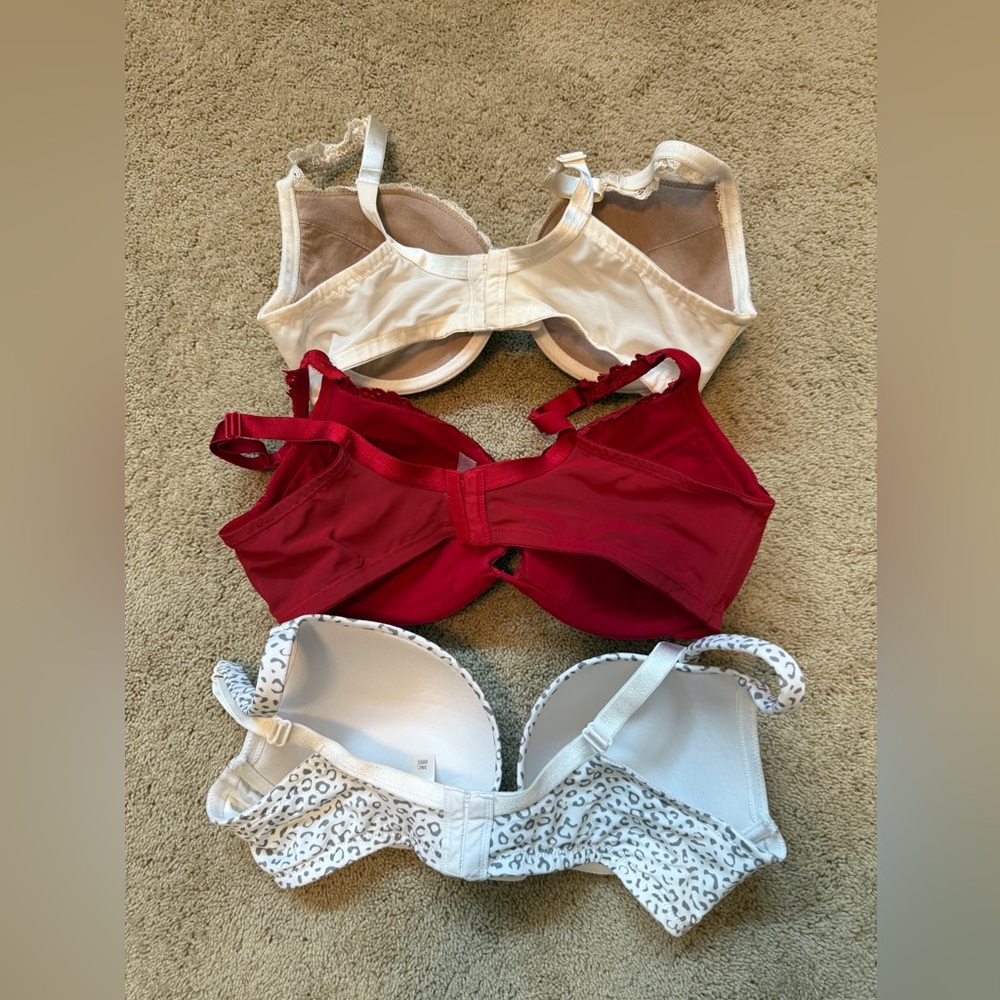 CACIQUE LANE BRYANT Lace and Print Bra Set of 3 Red, White, Cream Gray Sz 38C - Picture 2 of 2